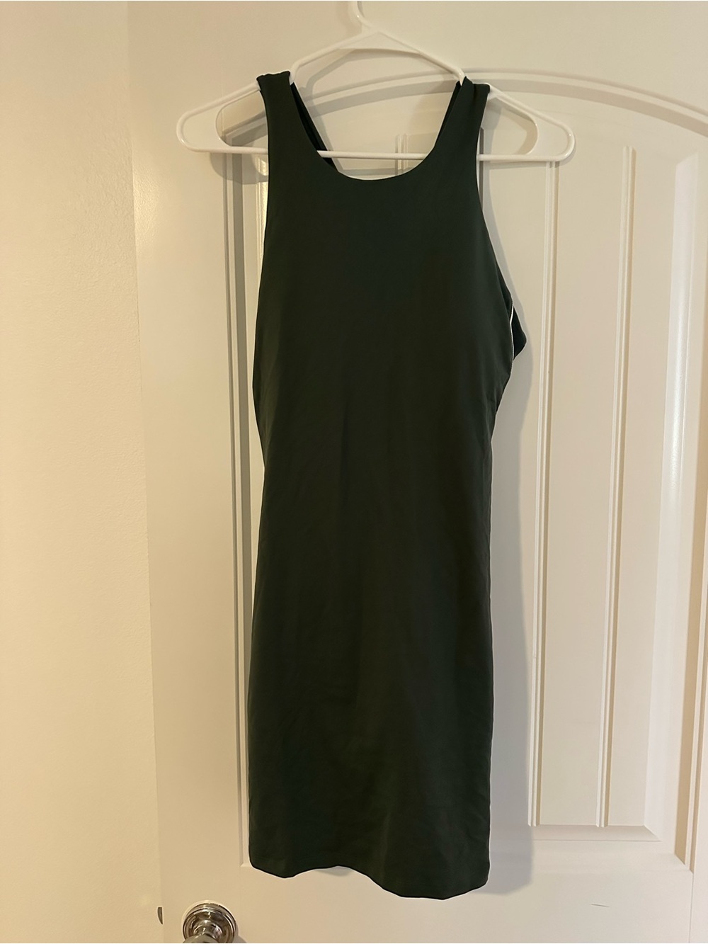 Classic Sleeveless Bodycon Dress in Dark Green. Never worn!